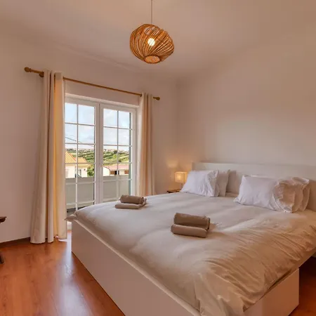 Prázdninový dům Casa Branca I Geraeumiger Rueckzugsort Fuer 12p By Interhome