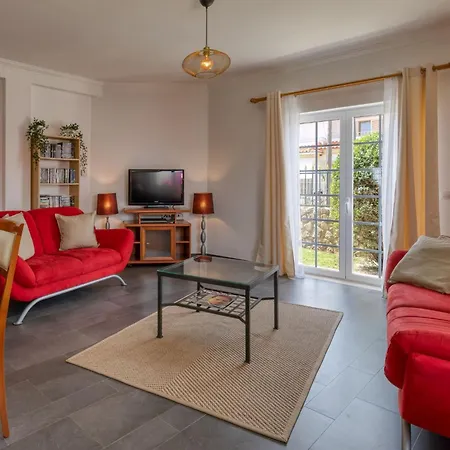 Prázdninový dům Casa Branca I Geraeumiger Rueckzugsort Fuer 12p By Interhome