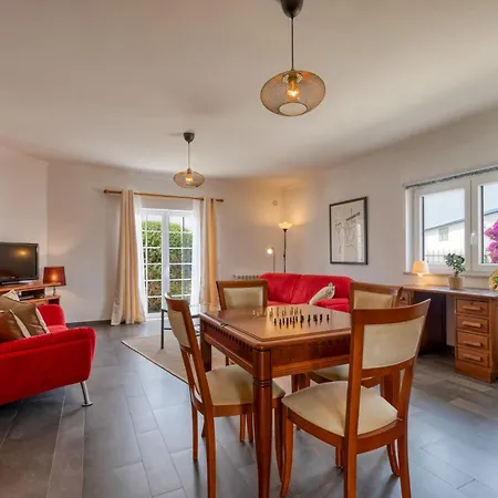 Casa Branca I Geraeumiger Rueckzugsort Fuer 12p By Interhome Prázdninový dům *