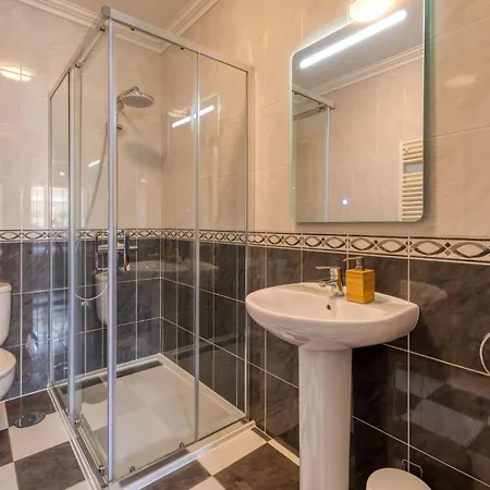 Prázdninový dům Casa Branca I Geraeumiger Rueckzugsort Fuer 12p By Interhome