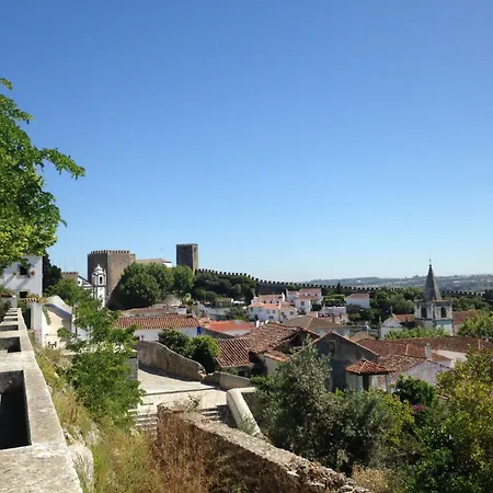 Casa Branca I Geraeumiger Rueckzugsort Fuer 12p By Interhome Ribamar (Lourinha)