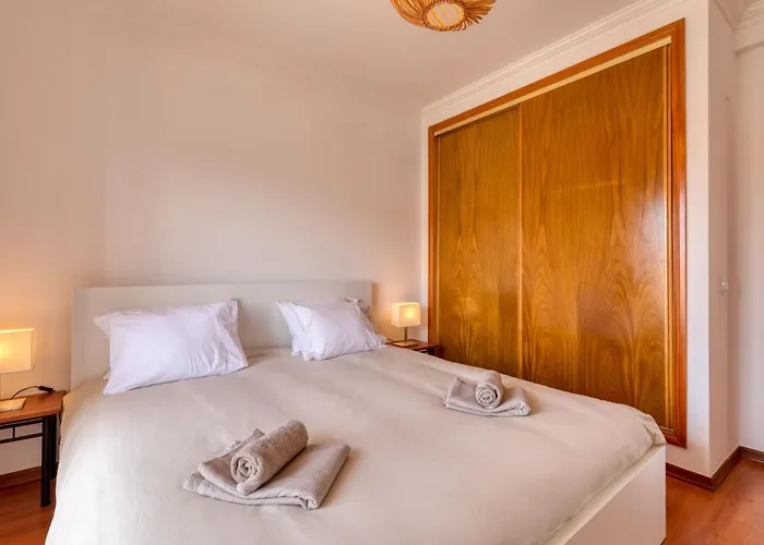 Casa Branca I Geraeumiger Rueckzugsort Fuer 12p By Interhome Prázdninový dům